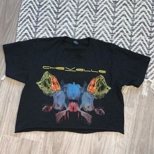 Cropped graphic band tshirt